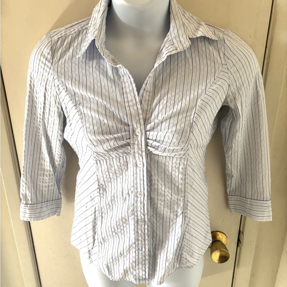 New York Company S button 3/4 Sleeve pin stripes ruching collared shirt/blouse - Picture 3 of 6